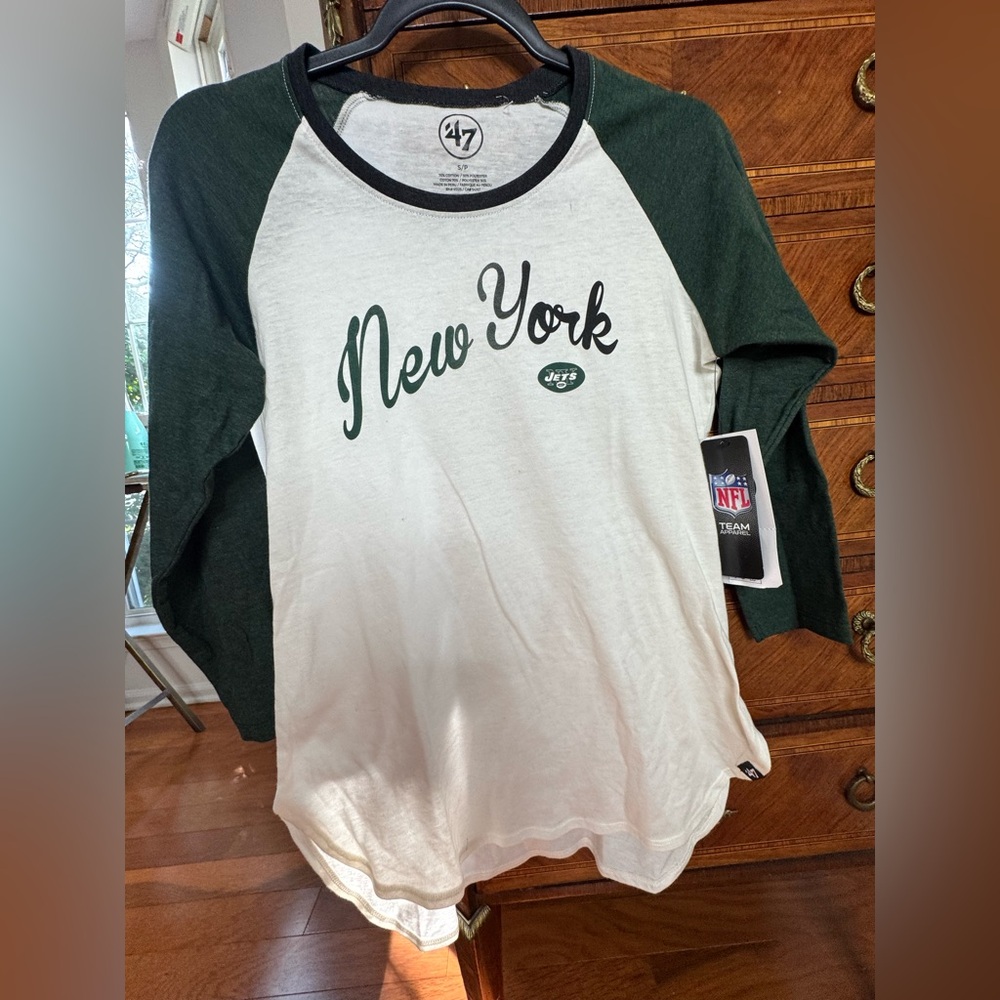 47 Women's Jets S New York Raglan Top - Green and White.  Go JETS!!!